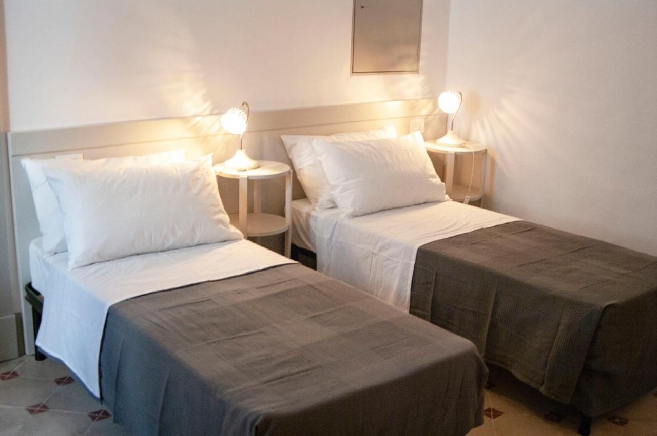 Le Finestre Su Porta Carrese - Luxury Rooms Matino Exteriér fotografie